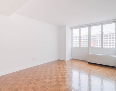 111 Lawrence Street - Photo Thumbnail 4