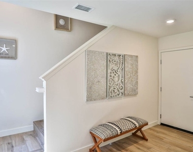 1522 Doheny Way - Photo Thumbnail 6