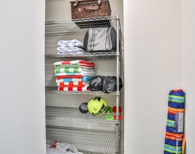 1522 Doheny Way - Photo Thumbnail 9