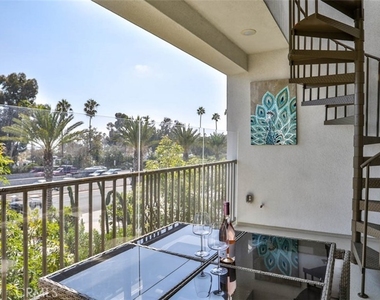 1522 Doheny Way - Photo Thumbnail 46