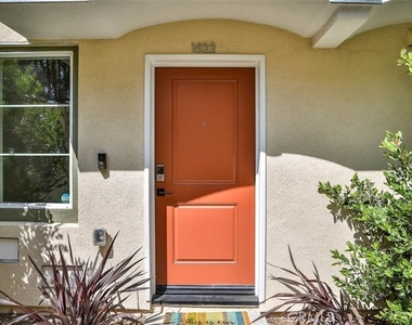 1522 Doheny Way - Photo Thumbnail 2