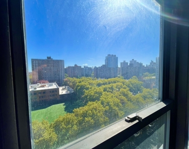 850 Amsterdam Avenue - Photo Thumbnail 6