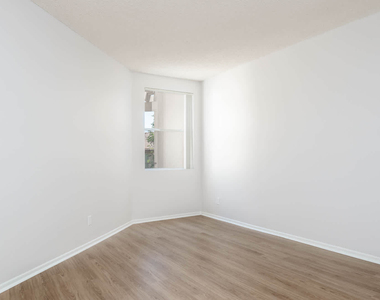 12629 El Camino Real - Photo Thumbnail 16