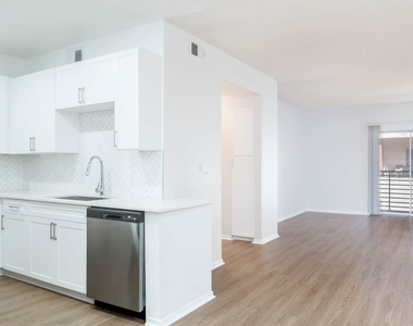 12629 El Camino Real - Photo Thumbnail 6
