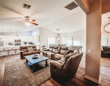 82518 Bogart Drive - Photo Thumbnail 10