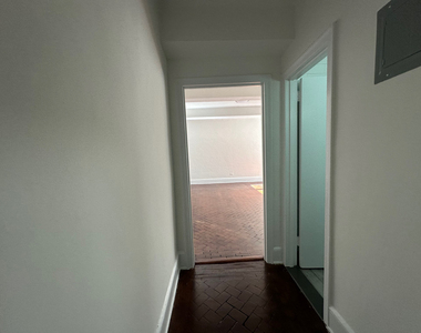 160 West 73rd Street - Photo Thumbnail 5