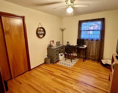 208 Airborne Avenue - Photo Thumbnail 11
