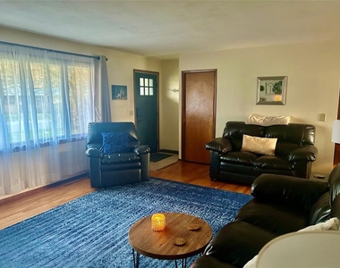 208 Airborne Avenue - Photo Thumbnail 1