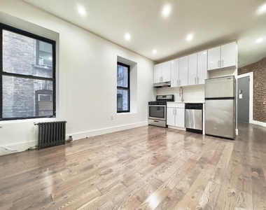 4 St Nicholas Terrace - Photo Thumbnail 0