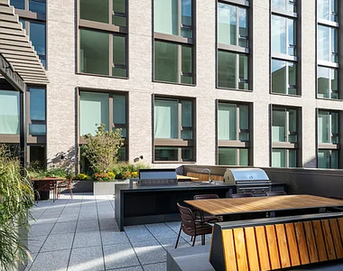 55 Suffolk Street - Photo Thumbnail 9