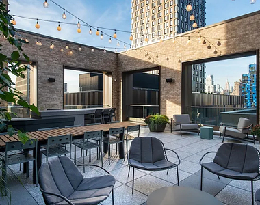 55 Suffolk Street - Photo Thumbnail 8