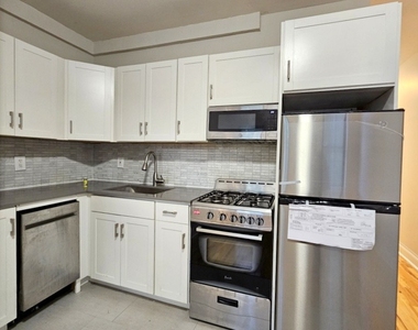515 West 168th Street - Photo Thumbnail 2