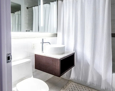 620 West 42nd Street - Photo Thumbnail 3