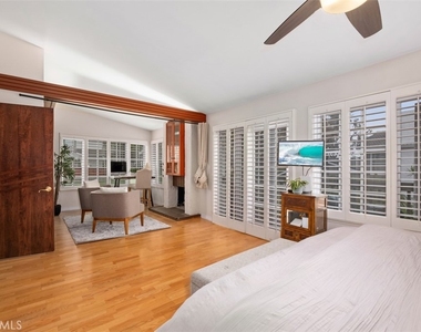 3386 Calle La Veta - Photo Thumbnail 17