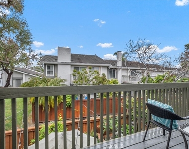 3386 Calle La Veta - Photo Thumbnail 20