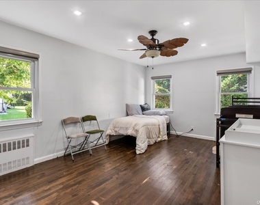 369 Island Avenue - Photo Thumbnail 8
