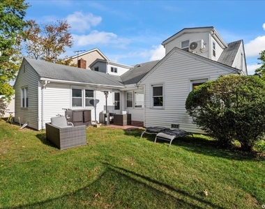 369 Island Avenue - Photo Thumbnail 12