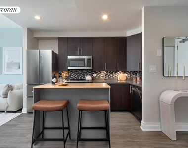 5 Bay St - Photo Thumbnail 3