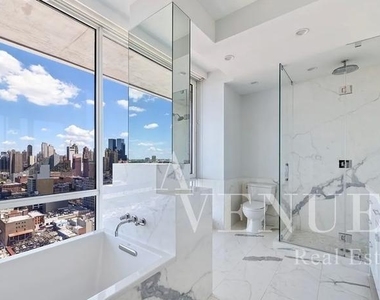 W 42nd St #7f - Photo Thumbnail 5