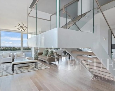 W 42nd St #7f - Photo Thumbnail 8