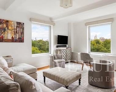 Fifth Avenue - Photo Thumbnail 5