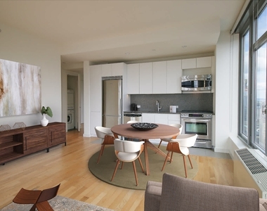 105 West 29th Street - Photo Thumbnail 4