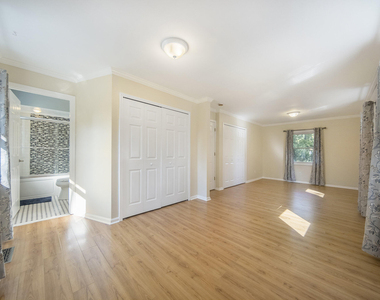 3465 Charing Cross Road - Photo Thumbnail 7