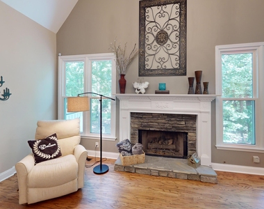 2196 Major Loring Way Sw - Photo Thumbnail 1