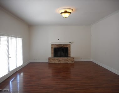 2309 Driftwood Drive - Photo Thumbnail 13