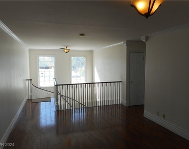 2309 Driftwood Drive - Photo Thumbnail 15