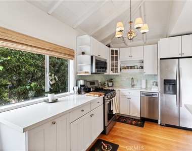 31641 2nd Avenue - Photo Thumbnail 6