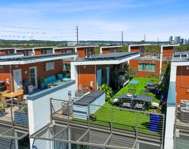 2301 S 5th St - Photo Thumbnail 2