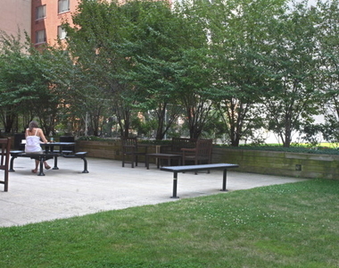 East 2nd Street - Photo Thumbnail 4