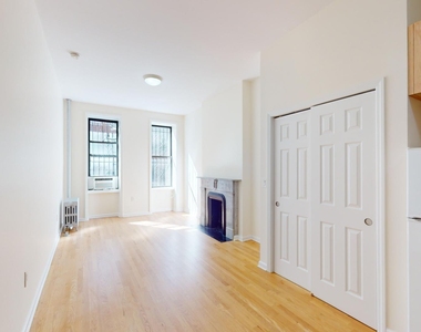 East 89th Street - Photo Thumbnail 1