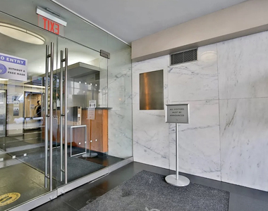 3rd ave/ East 36th Street - Photo Thumbnail 2