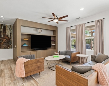 74079 Kingston Court W - Photo Thumbnail 8