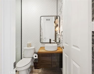 74079 Kingston Court W - Photo Thumbnail 36