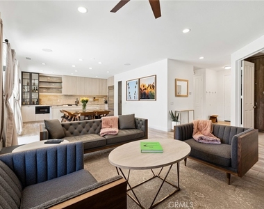 74079 Kingston Court W - Photo Thumbnail 5