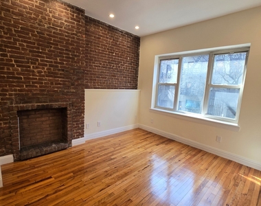 441 East 83rd Street - Photo Thumbnail 4