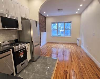 441 East 83rd Street - Photo Thumbnail 1