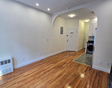 441 East 83rd Street - Photo Thumbnail 6
