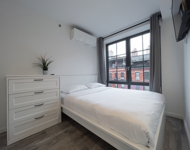 433 West 53rd Street - Photo Thumbnail 4