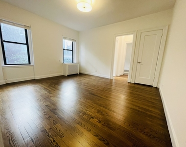 71 West 12th Street - Photo Thumbnail 9