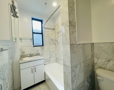 71 West 12th Street - Photo Thumbnail 3