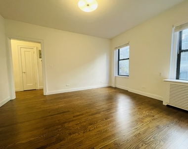 71 West 12th Street - Photo Thumbnail 10
