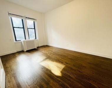 71 West 12th Street - Photo Thumbnail 11