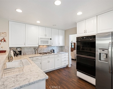 20891 Porter Ranch Road - Photo Thumbnail 11