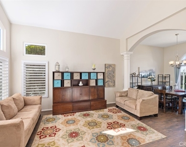 20891 Porter Ranch Road - Photo Thumbnail 5