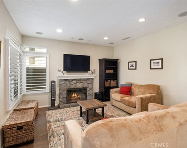 20891 Porter Ranch Road - Photo Thumbnail 15
