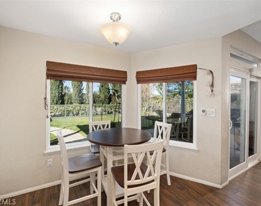 20891 Porter Ranch Road - Photo Thumbnail 14